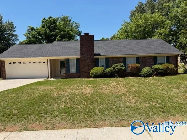 10311 Parliament Dr SW, Huntsville, AL 35803