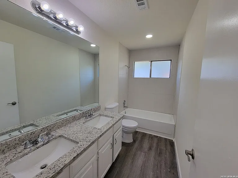 6810 Raintree Path — Photo 22