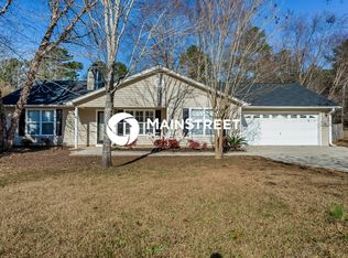69 Willow Ridge Dr, Hampton, GA 30228