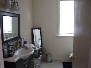 1049 Grove St, Irvington, NJ 07111