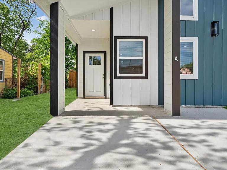 5941 Southlea St — Photo 4