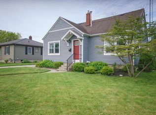 2720 Willa Dr, Saint Joseph, MI 49085