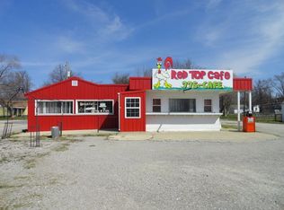 100 E Poplar St, Odin, IL 62870