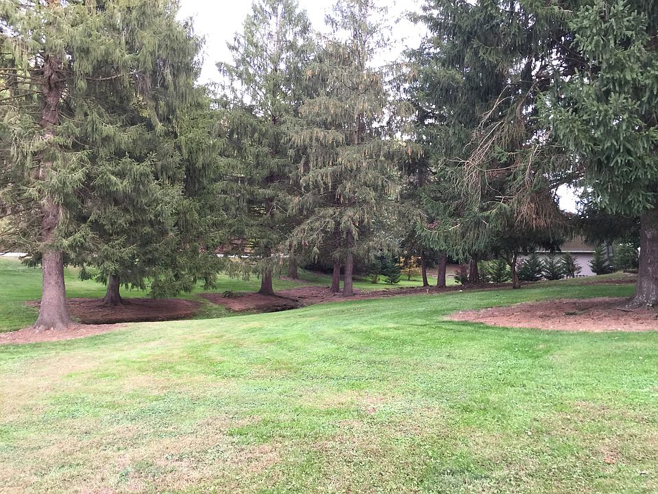 2nd image of 862 Iron Ridge Rd APT I