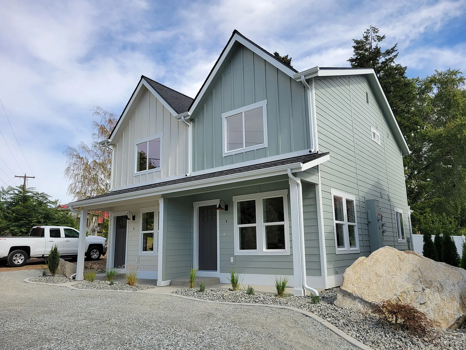 2 bed, 1.5 bath, 980 sqft, $1,995 — Photo 2
