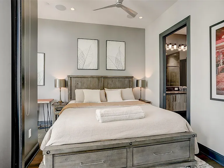 1211 Caroline St #1706 — Photo 13