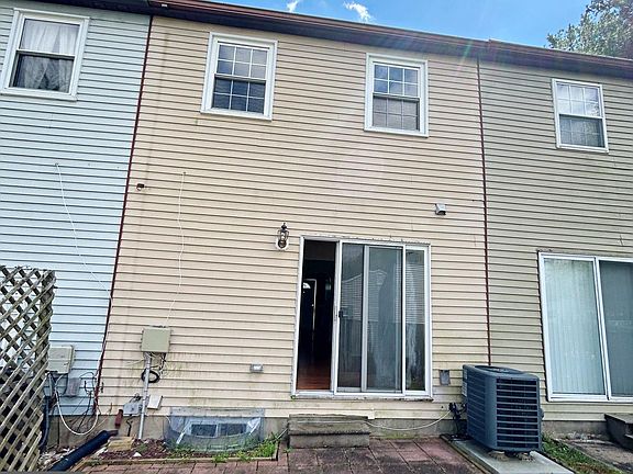 2nd image of 54 Garrison Ridge Ct