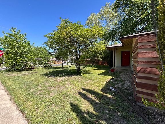 2nd image of 5501 Woodrow Ave
