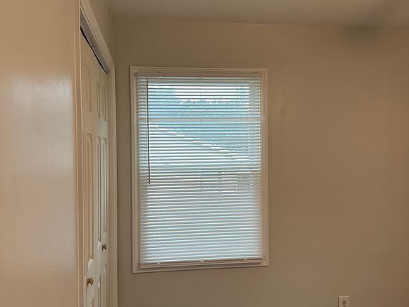 2nd image of 420 Maple St