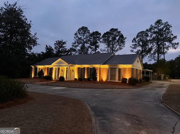 95 W Willow Creek Ln, Mc Rae, GA 31055