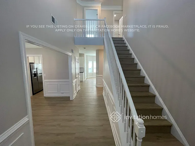527 Clearwater Dr NW — Photo 4