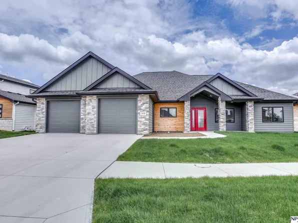 28456 Laurel Circle Valley NE, Valley, NE 68064