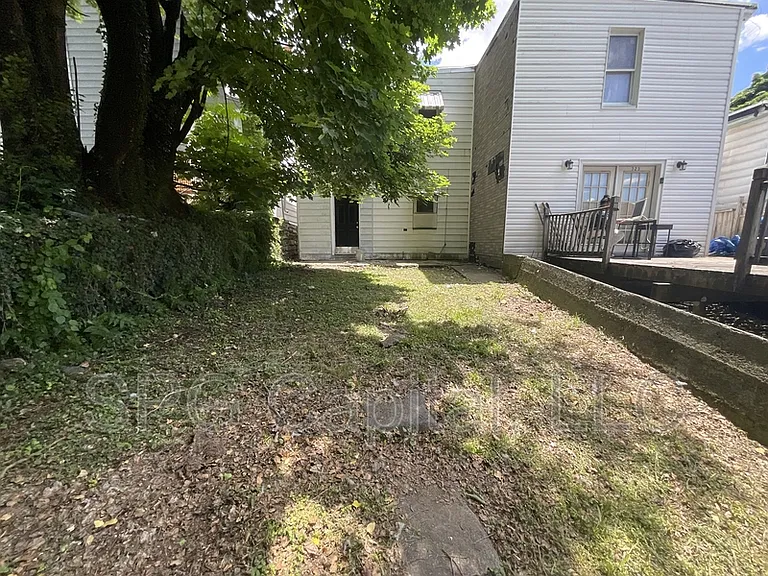 325 Lincoln St — Photo 9