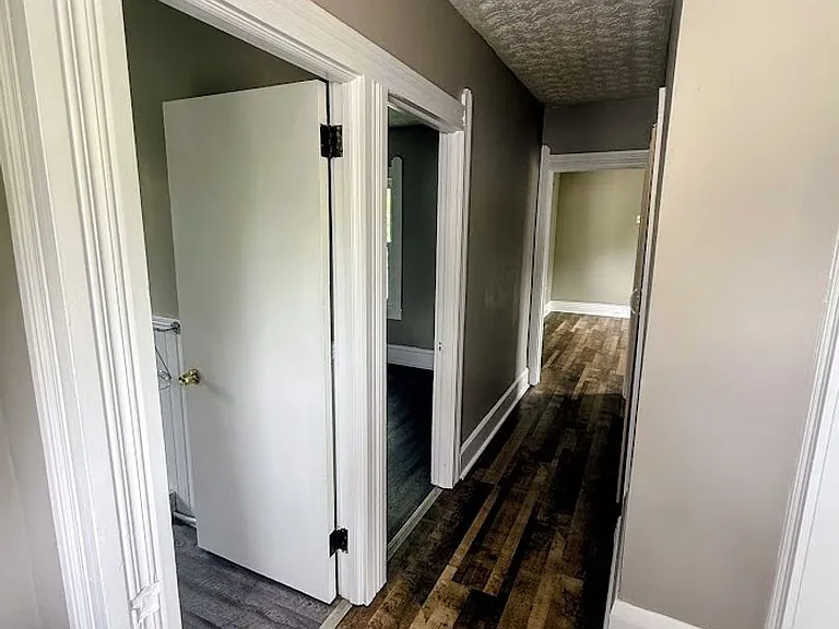 610 Wellman Ave SE — Photo 4