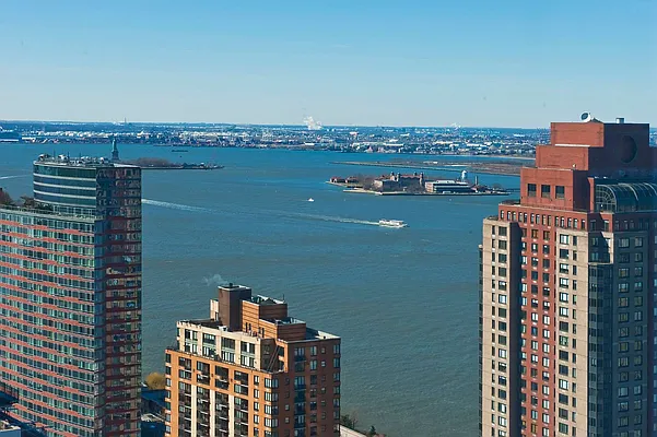 Rented by Keller Williams NYC | media 38