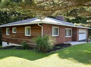 1398 Gardner Rd, Somerset, PA 15501