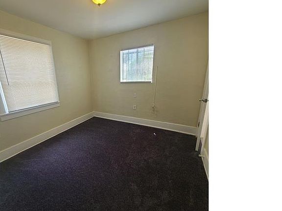 4th image of 1525 W 58th Pl