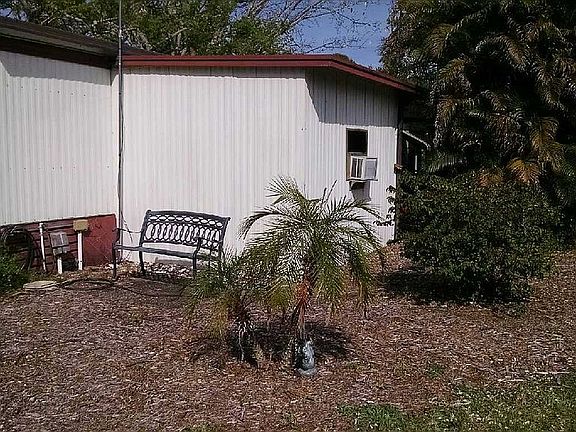 4th image of 4780 Periwinkle Ln