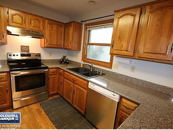 Great storage and Workspace!