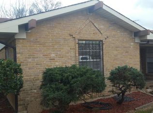 1110 Weathered St, Irving, TX 75062