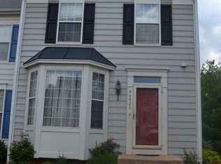 46820 Lawnes Creek Ter, Sterling, VA 20165