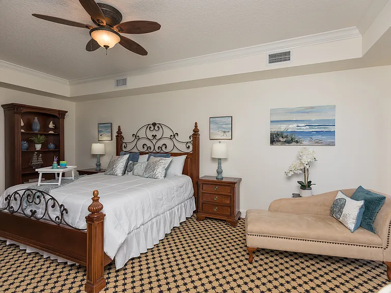102 Yacht Harbor Dr #468 — Photo 17