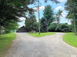 68 Yacht Club Rd, Springfield, IL 62712