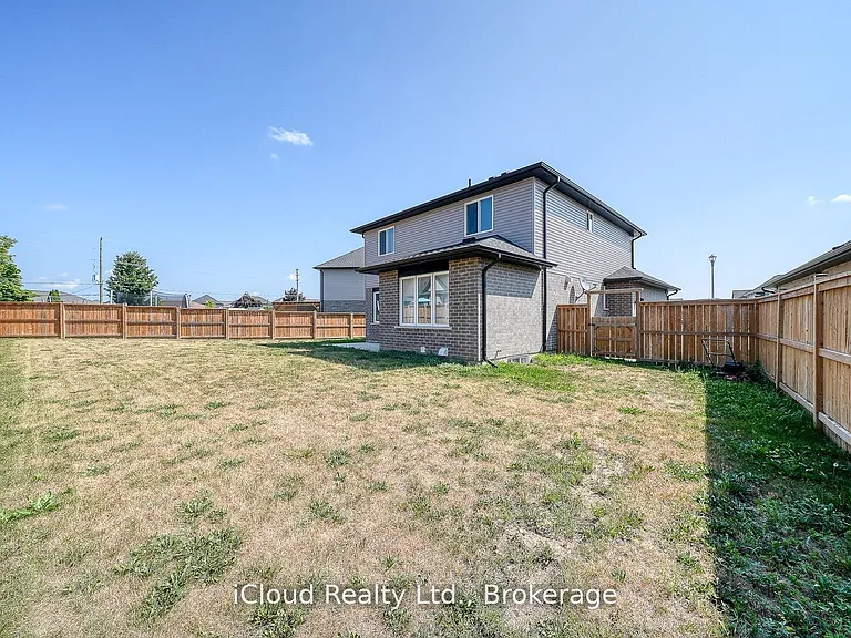 15 Curren Cres — Photo 39