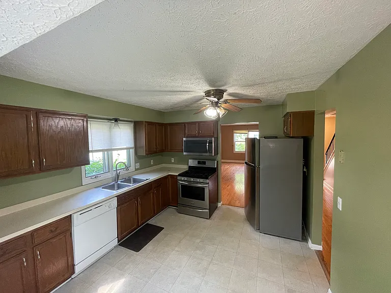 10 Trillium Ln — Photo 10