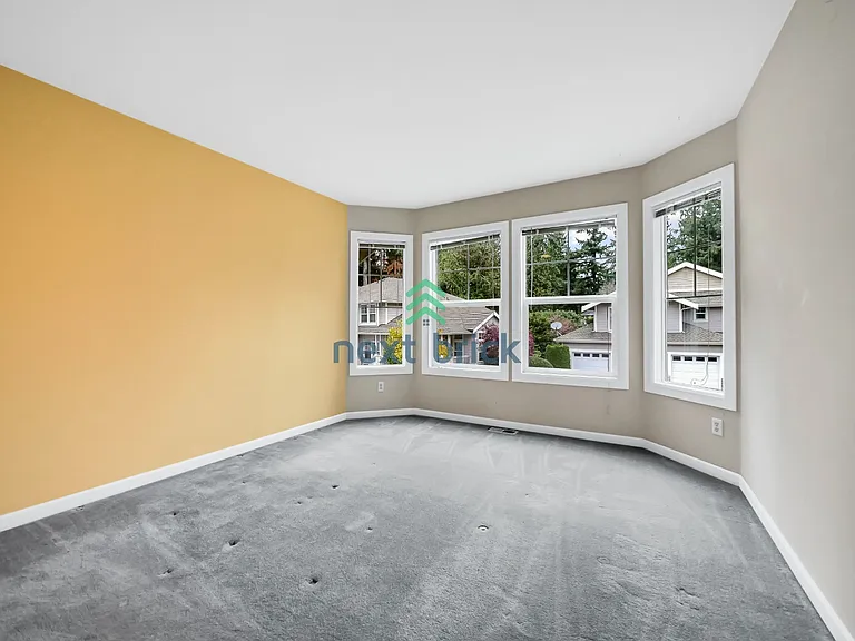 16602 SE 24th St — Photo 11