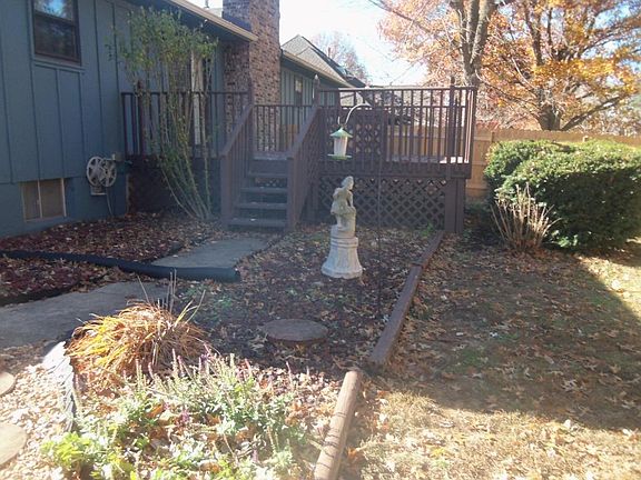 3rd image of 709 S Lake Dr