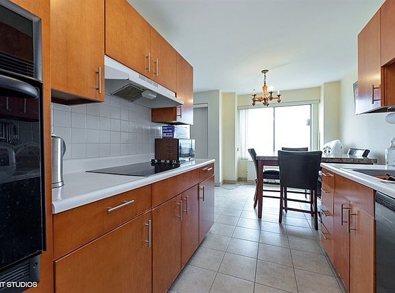 5th image of 6933 N Kedzie Ave APT 901