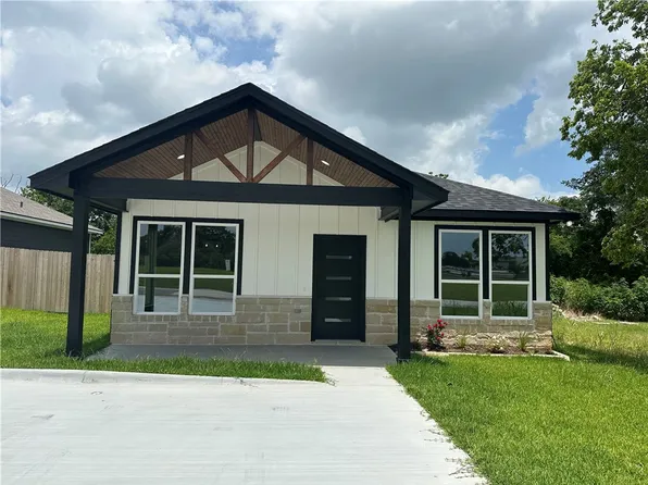 1516 Dansby St, Bryan, TX 77803