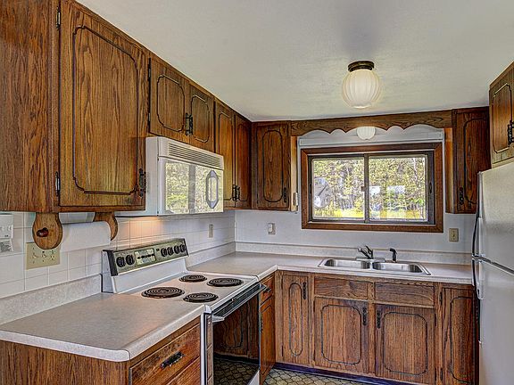 5th image of 11769 N Lake Rd #N