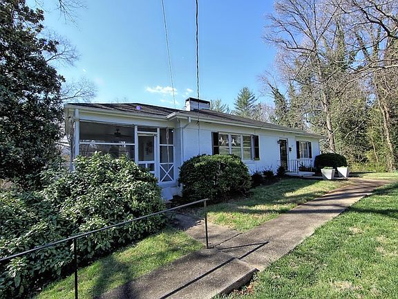 2nd image of 112 Briarwood St