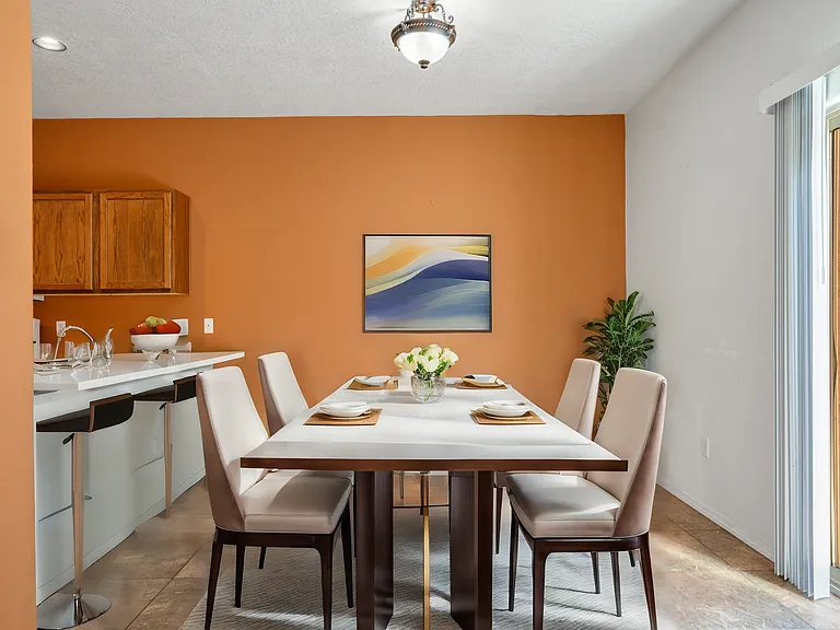 1932 Cortina Loop SE — Photo 11