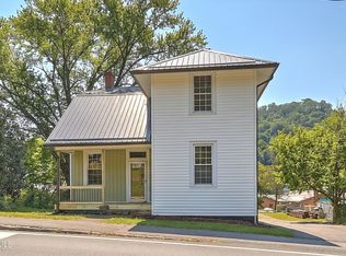308 E Main St, Saltville, VA 24370