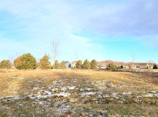 W4832 Bridle Rd, SHERWOOD, WI 54169