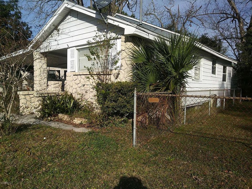 1st image of 1757 W 15th St