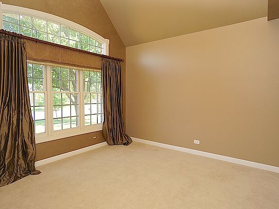 2nd image of 2651 Charlestowne Ln