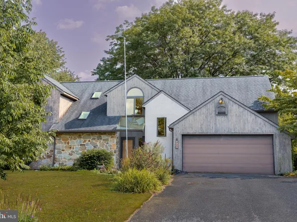 3466 Dawn View Dr, Lancaster, PA 17601