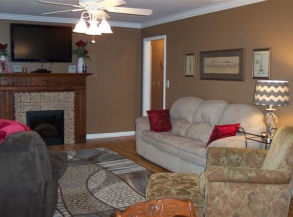 2nd image of 1718 Keenland Dr
