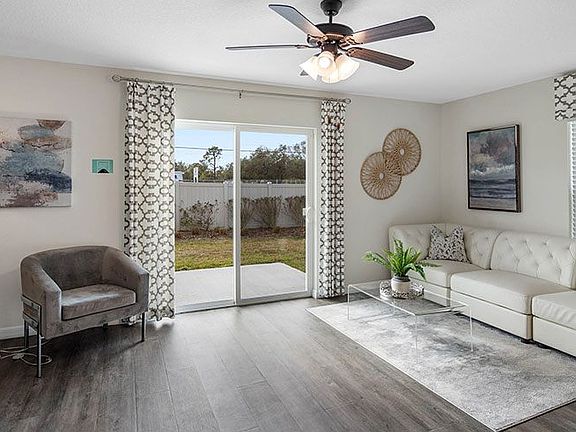 3rd image of 32170 Levering St #1232267