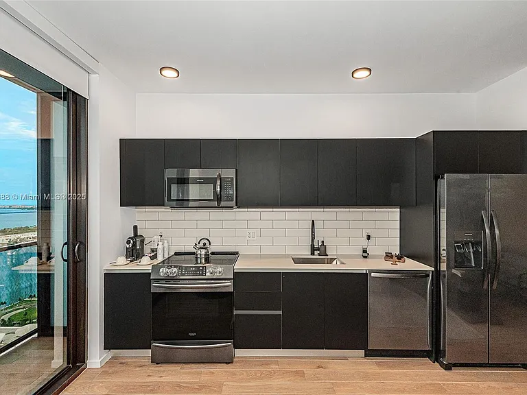 398 NE 5th St #4008 — Photo 14