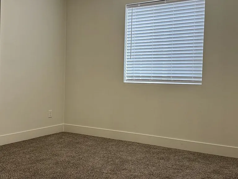 238 Ella Ln — Photo 13