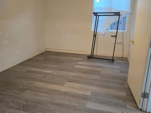 5320 New Grove Ave, Bakersfield, CA 93309