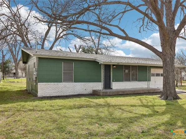 735 Beale St, Seguin, TX 78155