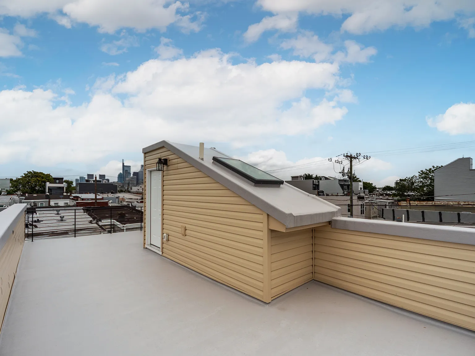 3 bed, 1512 sqft, $2,850 — Photo 4