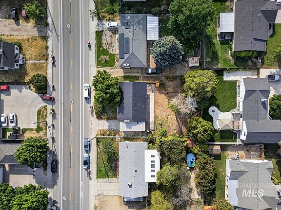 5th image of 626 W Pine Ave