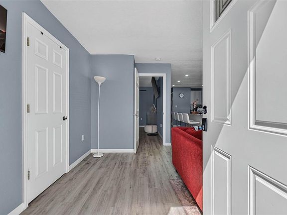 3rd image of 8114 N EDISON AVENUE